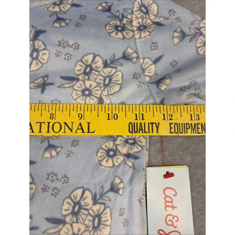 Cat & Jack Velvety Soft Pajama Set in Blue Floral Print - Girls 5T
